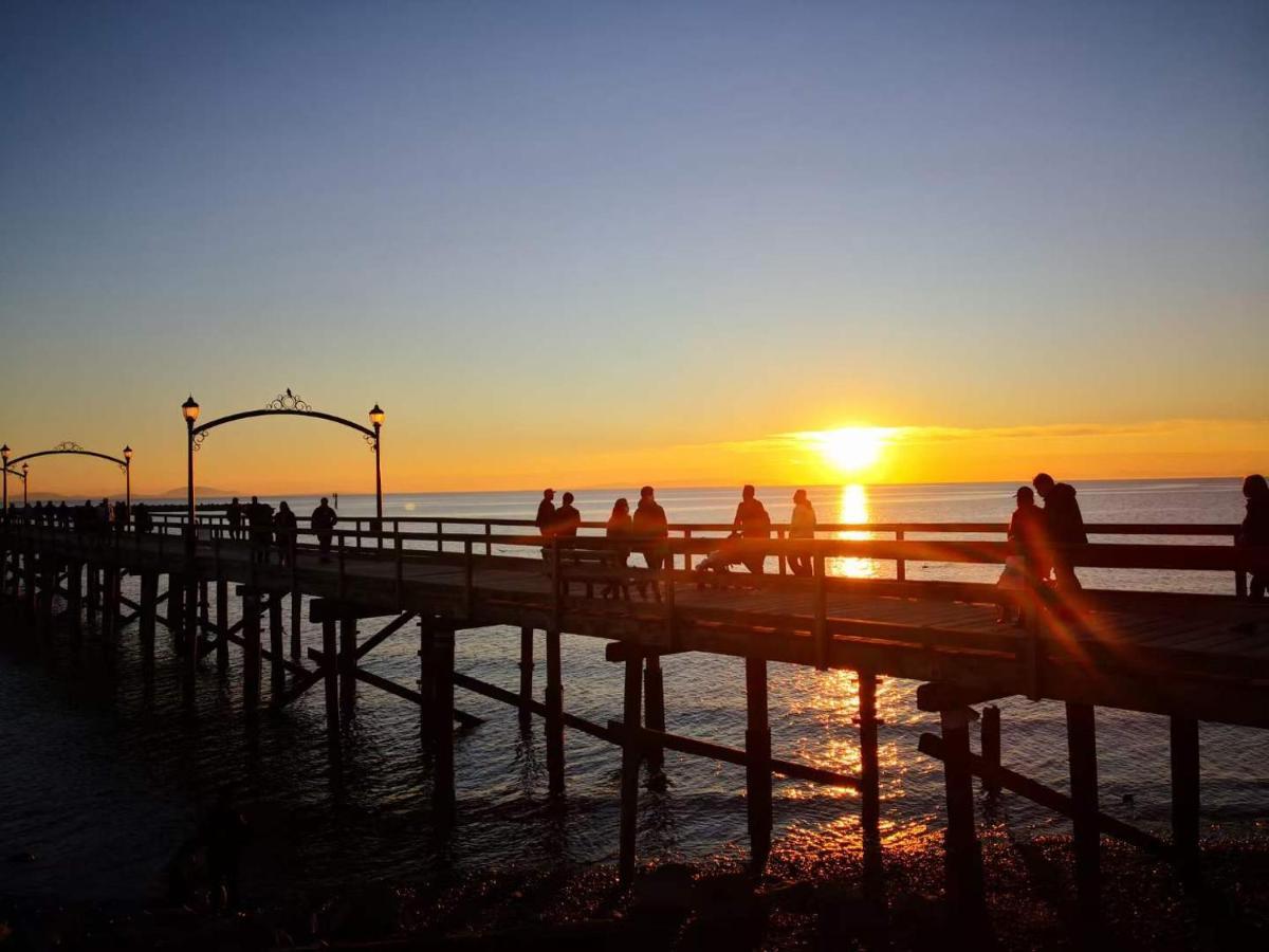 Delovely B&B White Rock Dış mekan fotoğraf